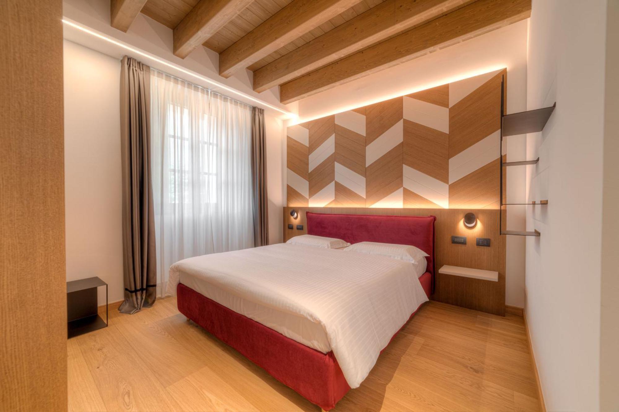 Wine Hotel San Carlo - Relais & Spa - Boutique Hotel Chiuro Exterior foto
