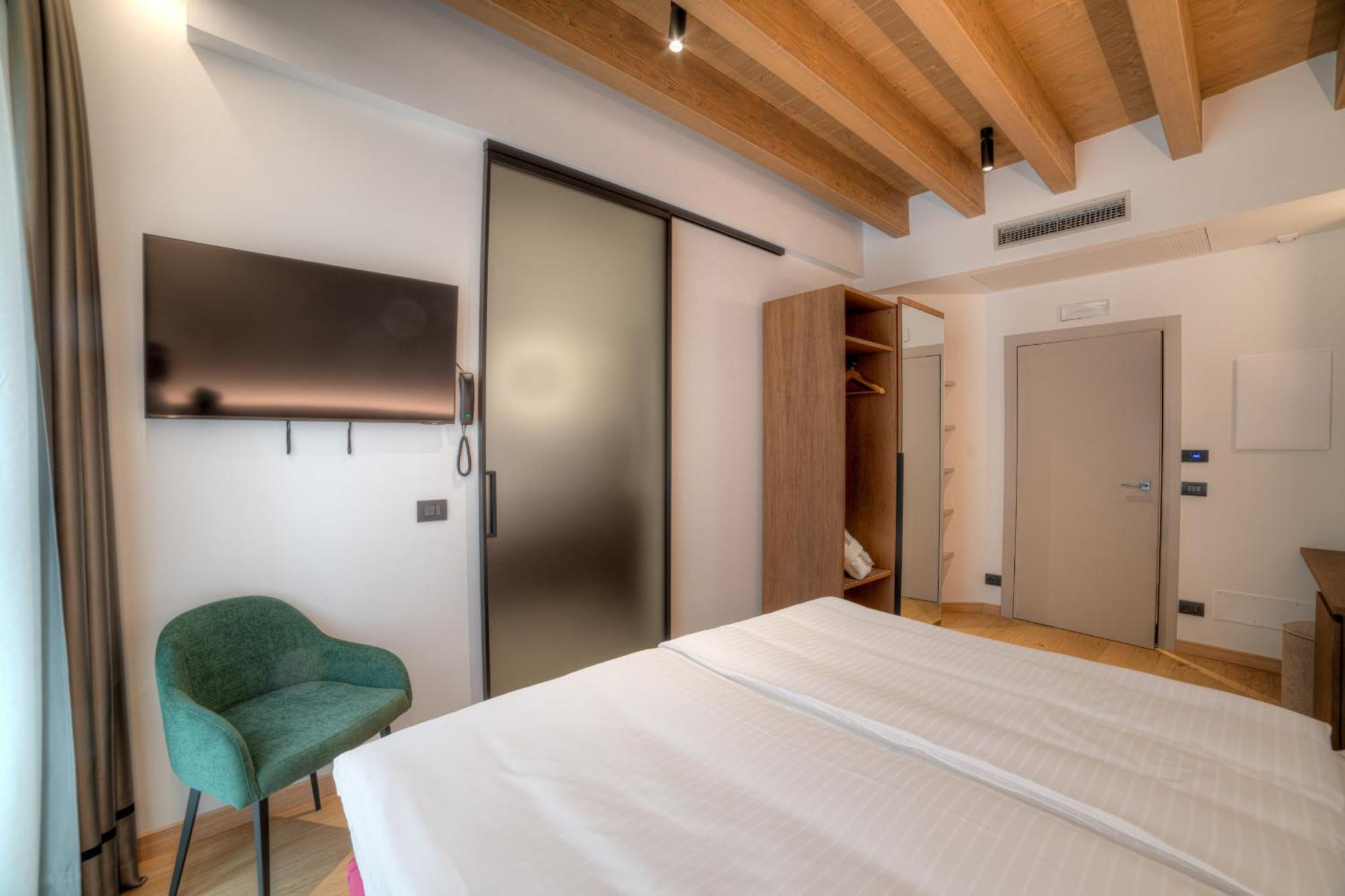 Wine Hotel San Carlo - Relais & Spa - Boutique Hotel Chiuro Exterior foto