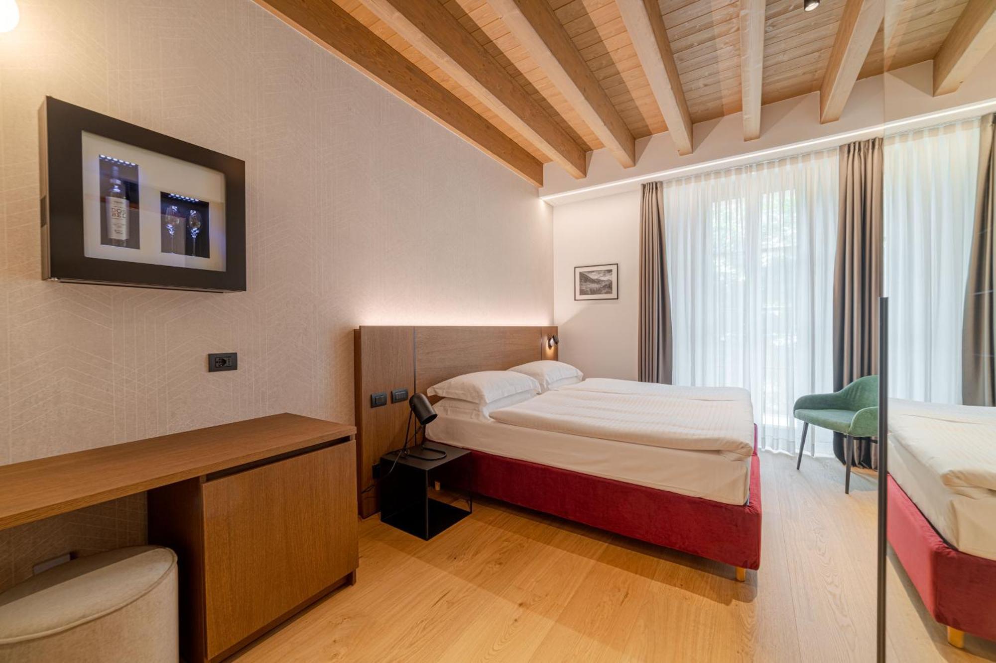Wine Hotel San Carlo - Relais & Spa - Boutique Hotel Chiuro Exterior foto