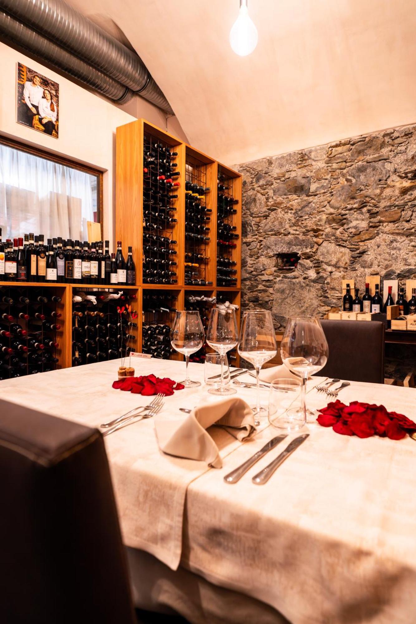 Wine Hotel San Carlo - Relais & Spa - Boutique Hotel Chiuro Exterior foto